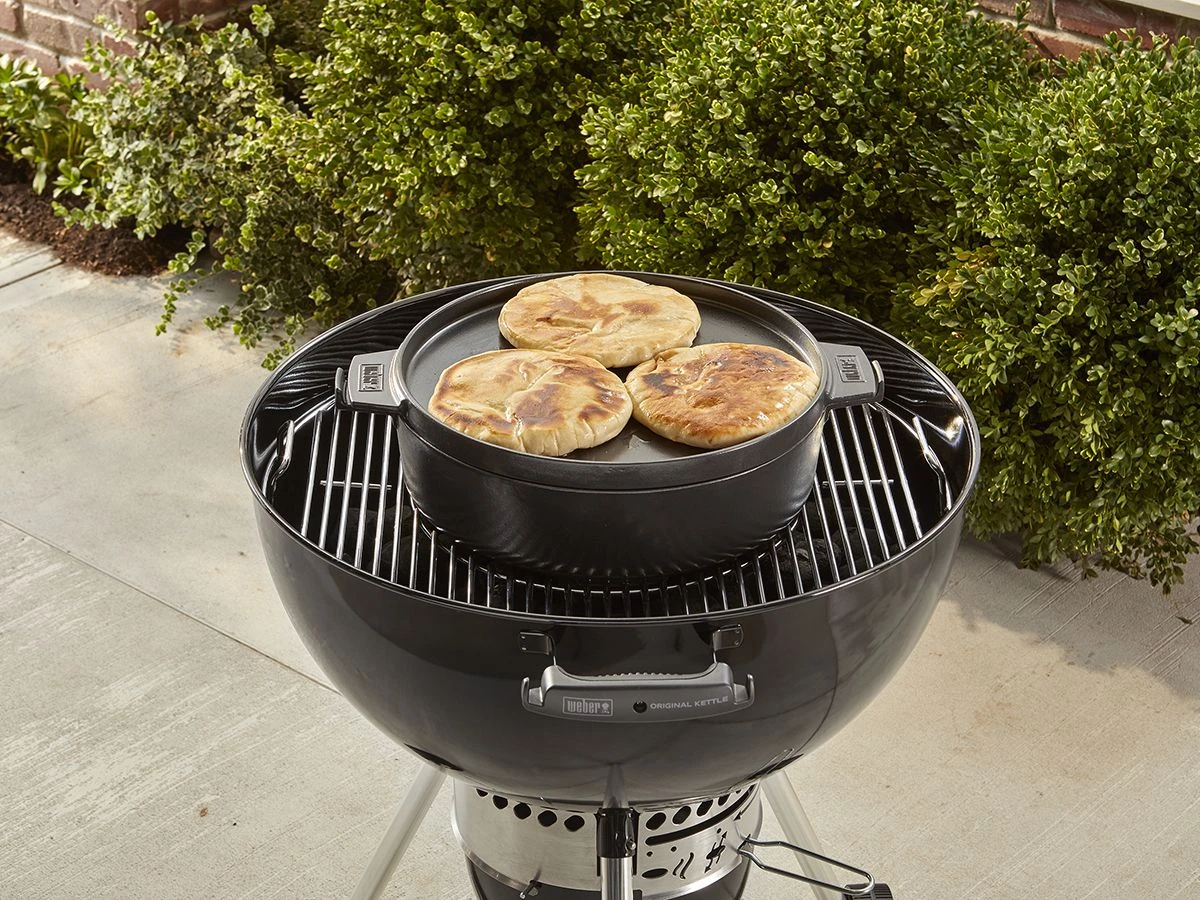 Weber GBS 2 In 1 Dutch Oven Braadpan 3 Weber GBS 2 In 1 Dutch Oven Braadpan